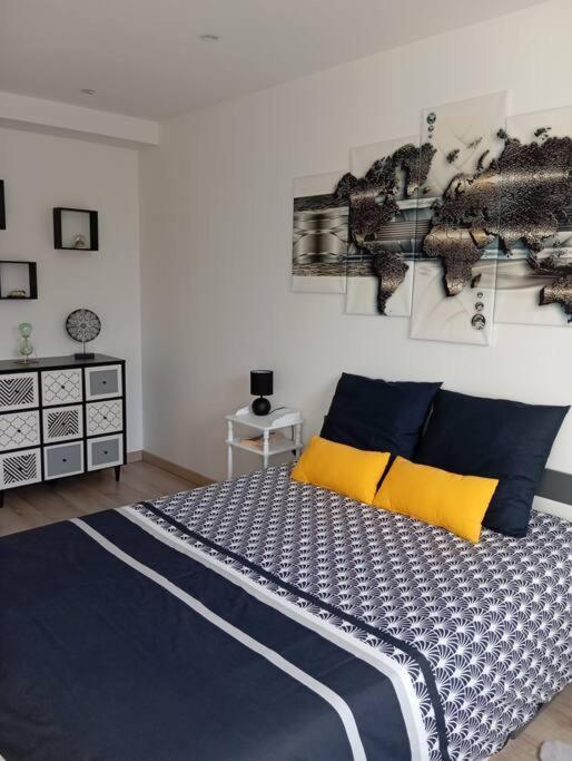Appartement Cosy Avec Jardin Vaux-Sur-Seine Exteriör bild